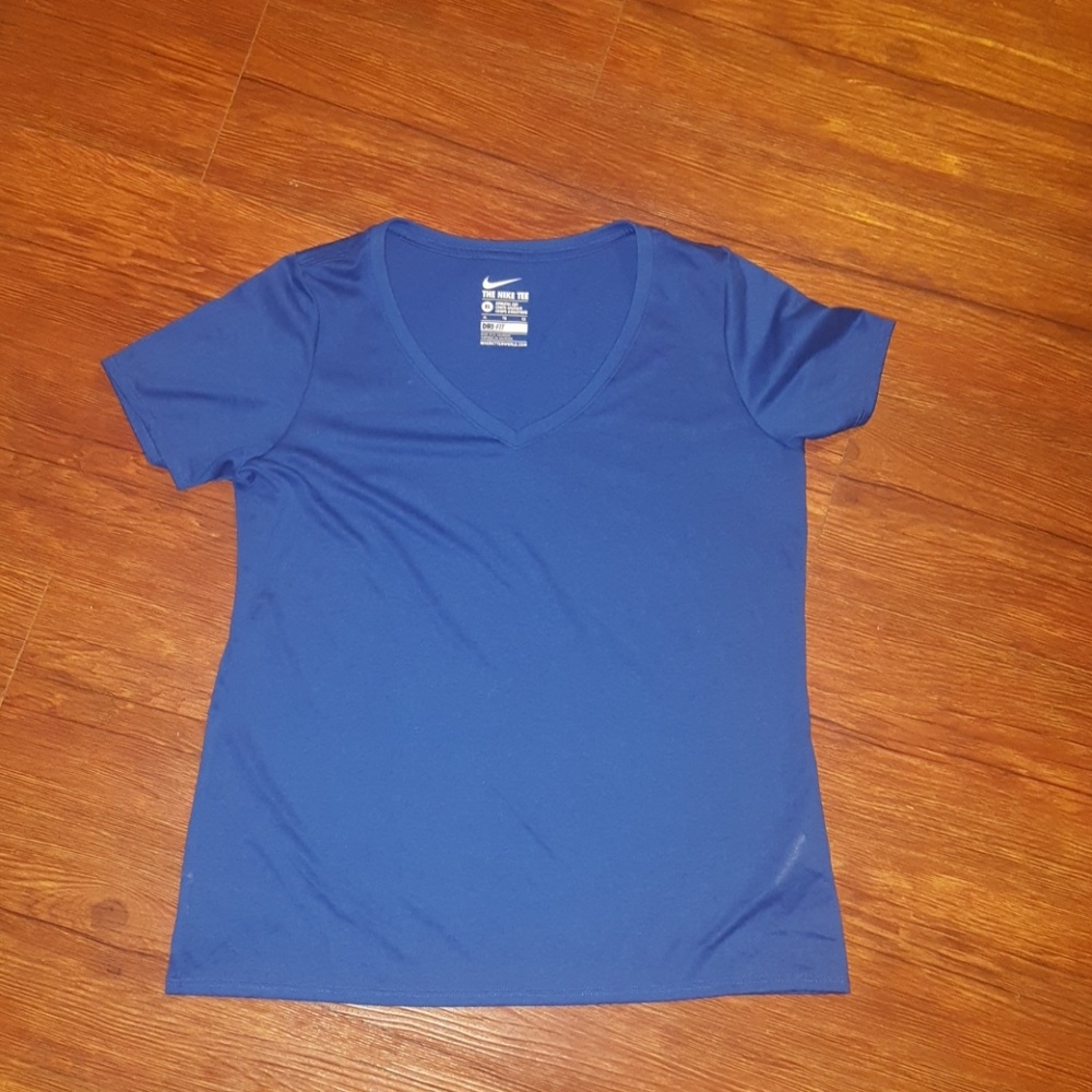 Nike tee dri fit